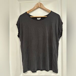 Aware by Vero Moda Black Charcoal Short Sleeve Top Tencel
